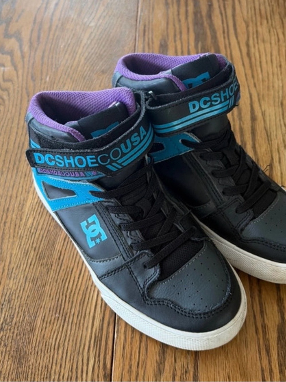 DC Kids Black, Blue & Purple High-Top Sneakers